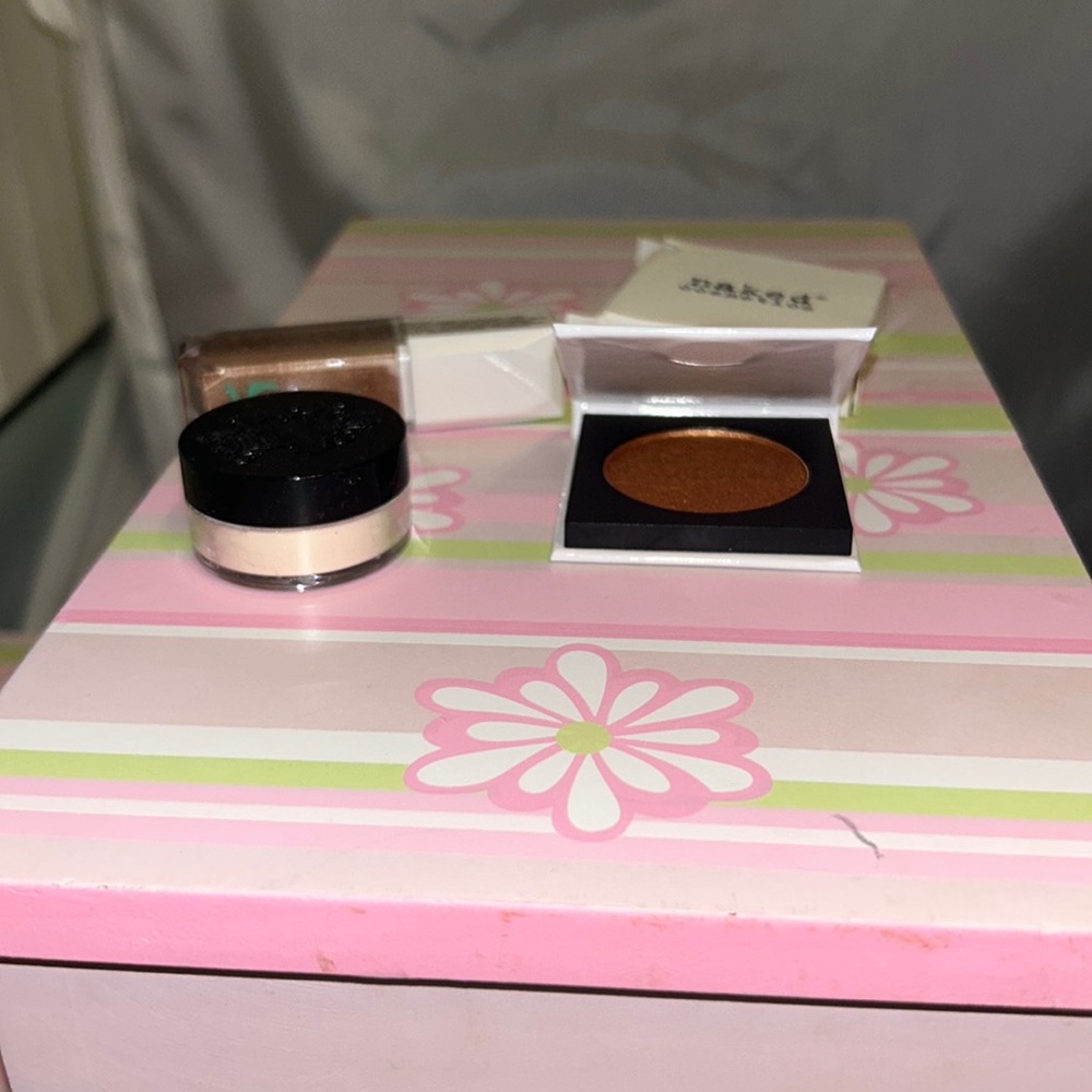 Make up bundle